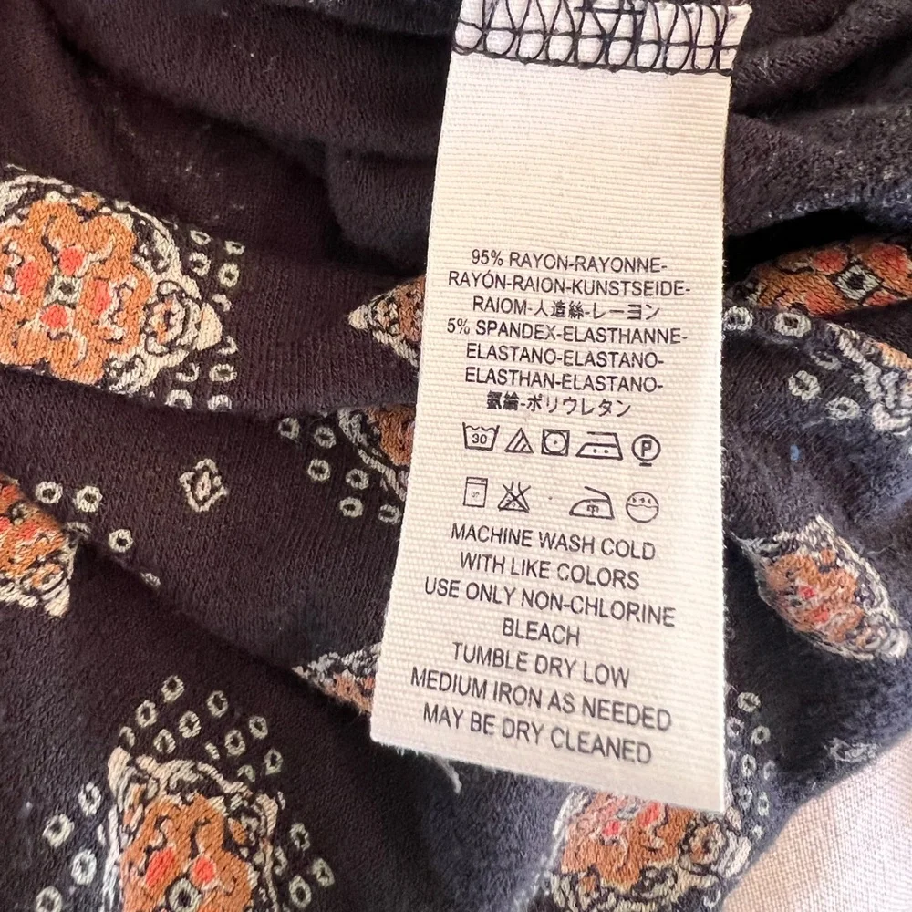 FREE PEOPLE FLATTERING PARTY TOP BOHO WASHED BLACK PRINT LONG SLEEVE LIGHTWEIGHT